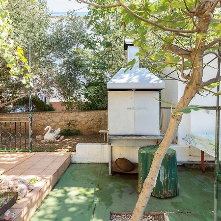 Apartments And Rooms Dragica Starigrad Paklenica Luaran gambar
